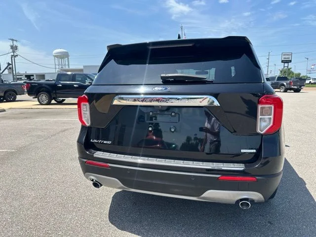 Used 2020 Black Ford Limited image 21