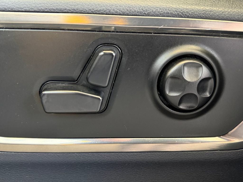 Used 2019 Black Ram Limited image 32
