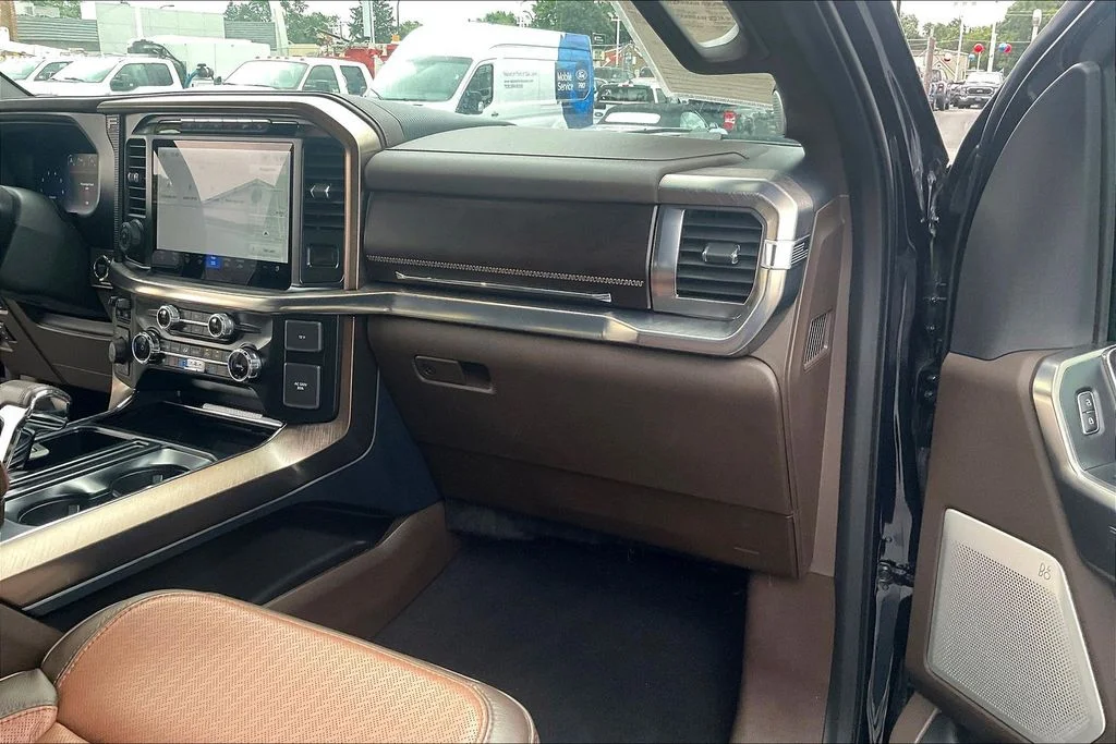 Used 2024 Blue Ford King Ranch image 15