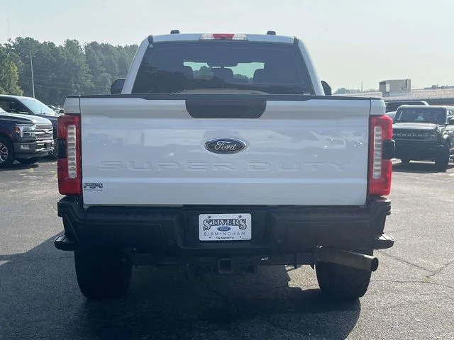 Used 2024 White Ford XL image 5