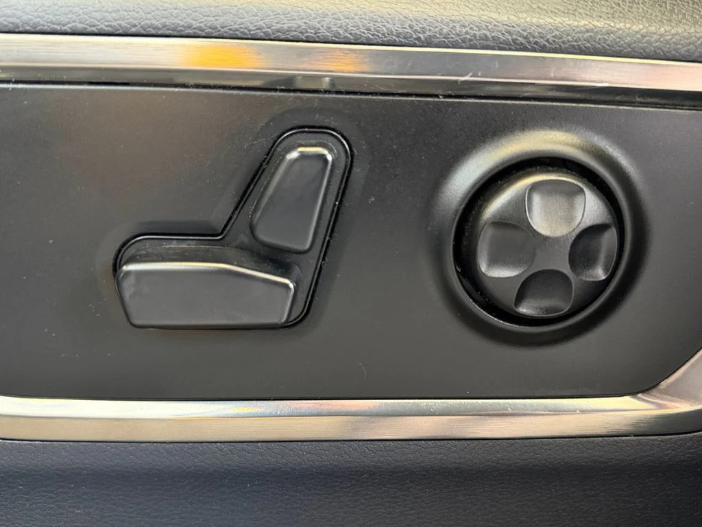 Used 2019 Black Ram Limited image 32