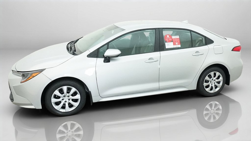 New 2027 Classic Silver Metallic Toyota LE image 33