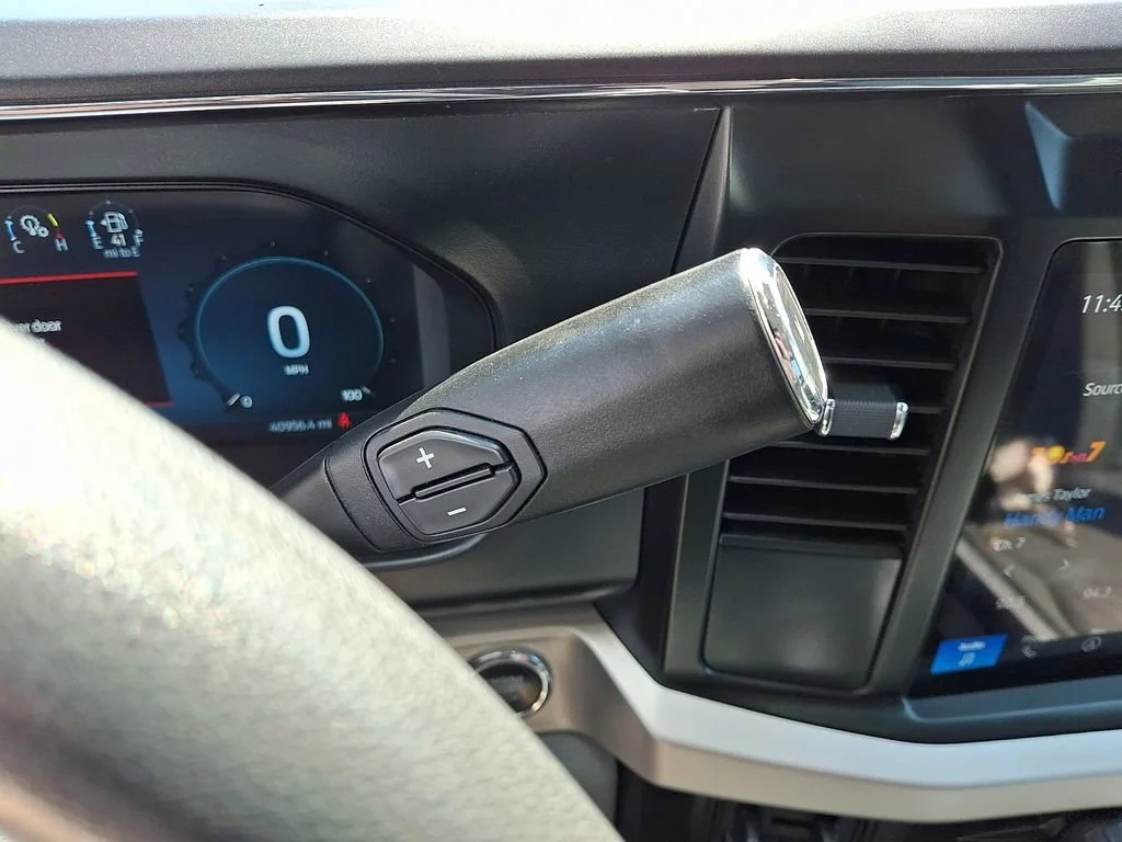 Used 2023  Ford XL image 22