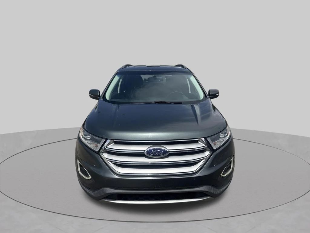 Used 2015 Guard Metallic Ford SEL image 4