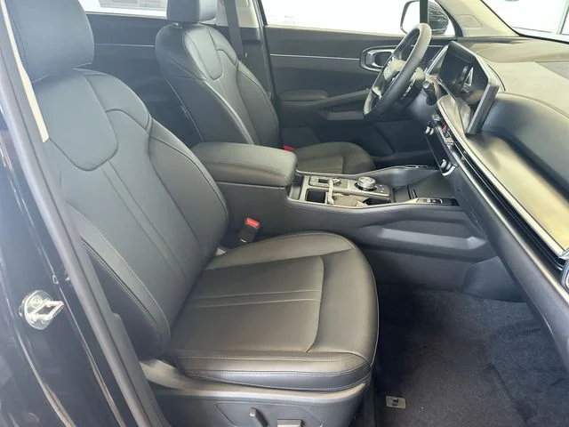 New 2026 Aurora Black Pearl Kia EX image 28