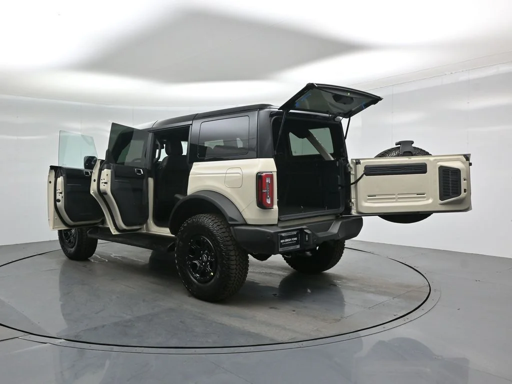 New 2026 Desert Sand Ford Outer Banks image 31