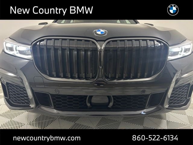 Used 2022 Black Sapphire Metallic BMW 750i xDrive image 28