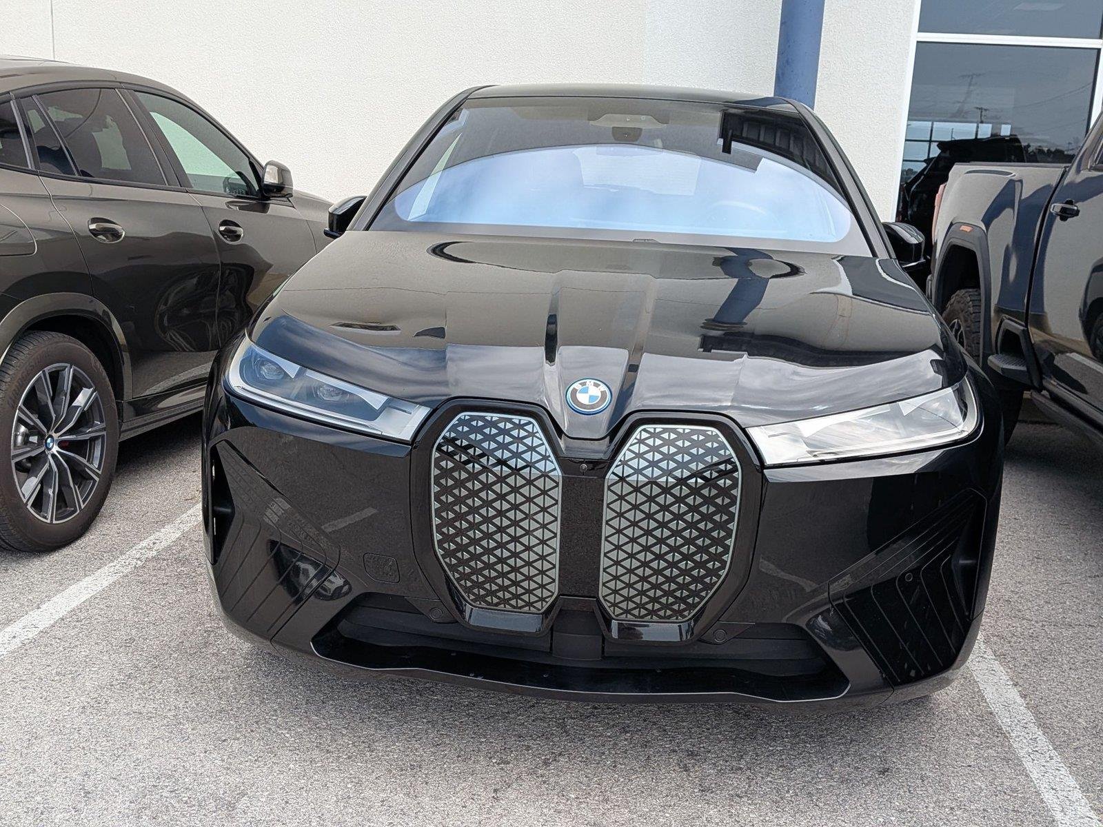 Used 2024 BMW iX Base with VIN WB523CF07RCN46195 for sale in Bowling Green, KY