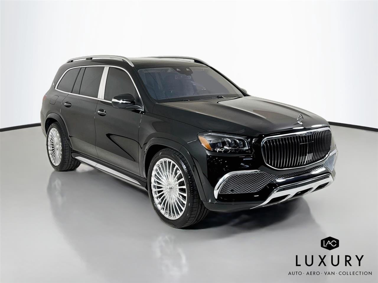 Used 2021 Obsidian Black Metallic Mercedes-Benz Maybach GLS 600 | One Owner | Executive Seating image 3