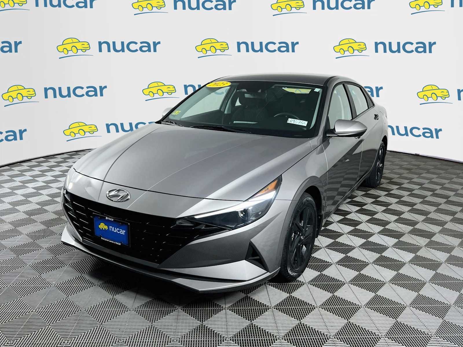Used 2023 Fluid Metal Hyundai SEL image 3