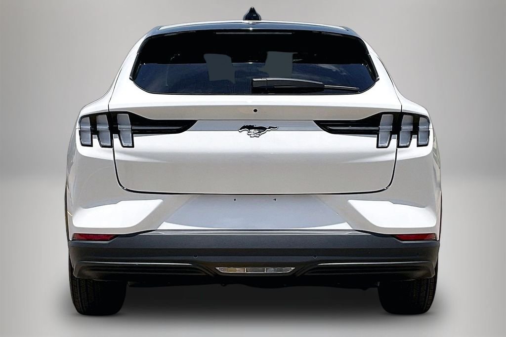 New 2026 Star White Metallic Tri-coat Ford Select image 3