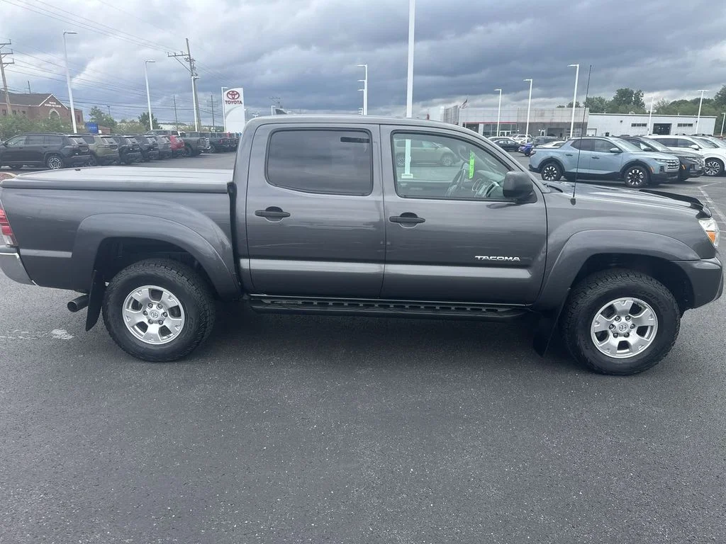 Used 2015 Gray Toyota Base image 9