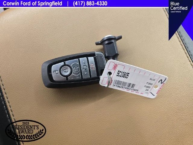 Used 2024 Blue Metallic Ford Lariat image 32