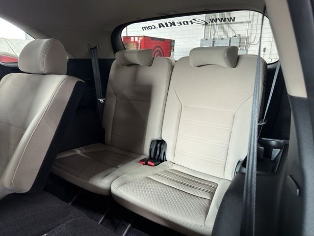 Used 2019 Purple Kia LX image 23