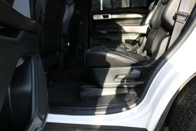 Used 2020 White Ford ST image 19