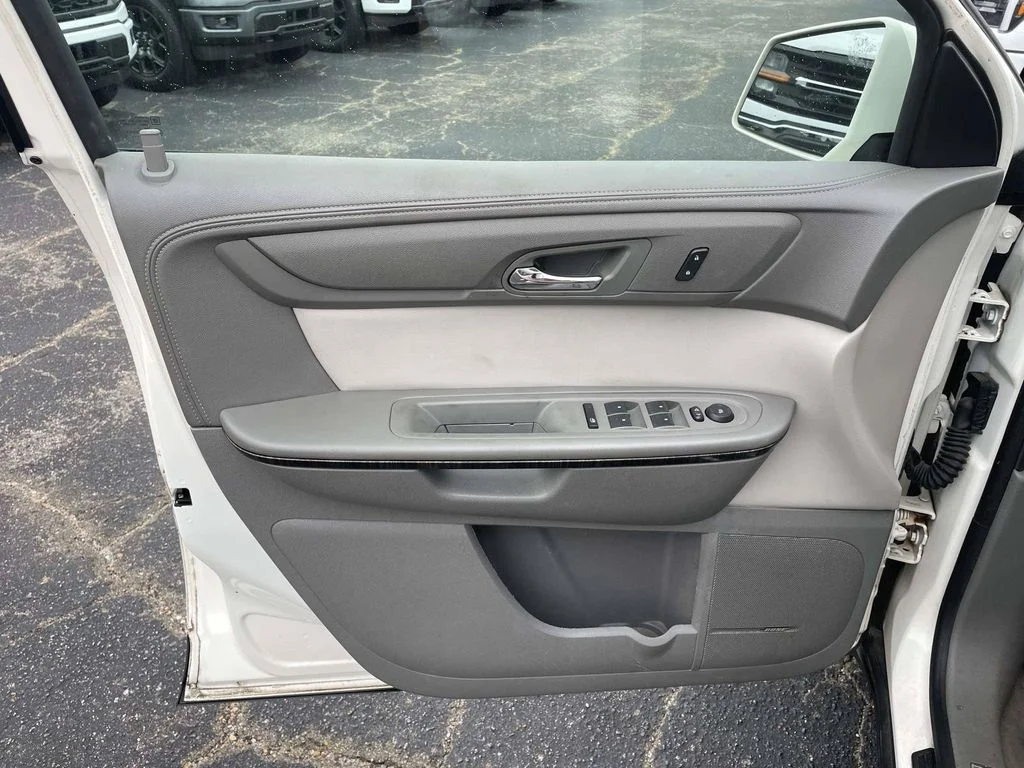 Used 2015 White GMC SLT-1 image 15
