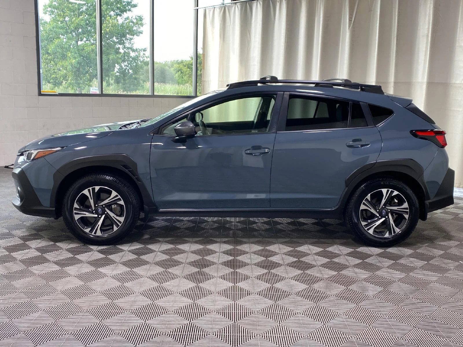 Used 2024 Offshore Blue Metallic Subaru Premium image 6