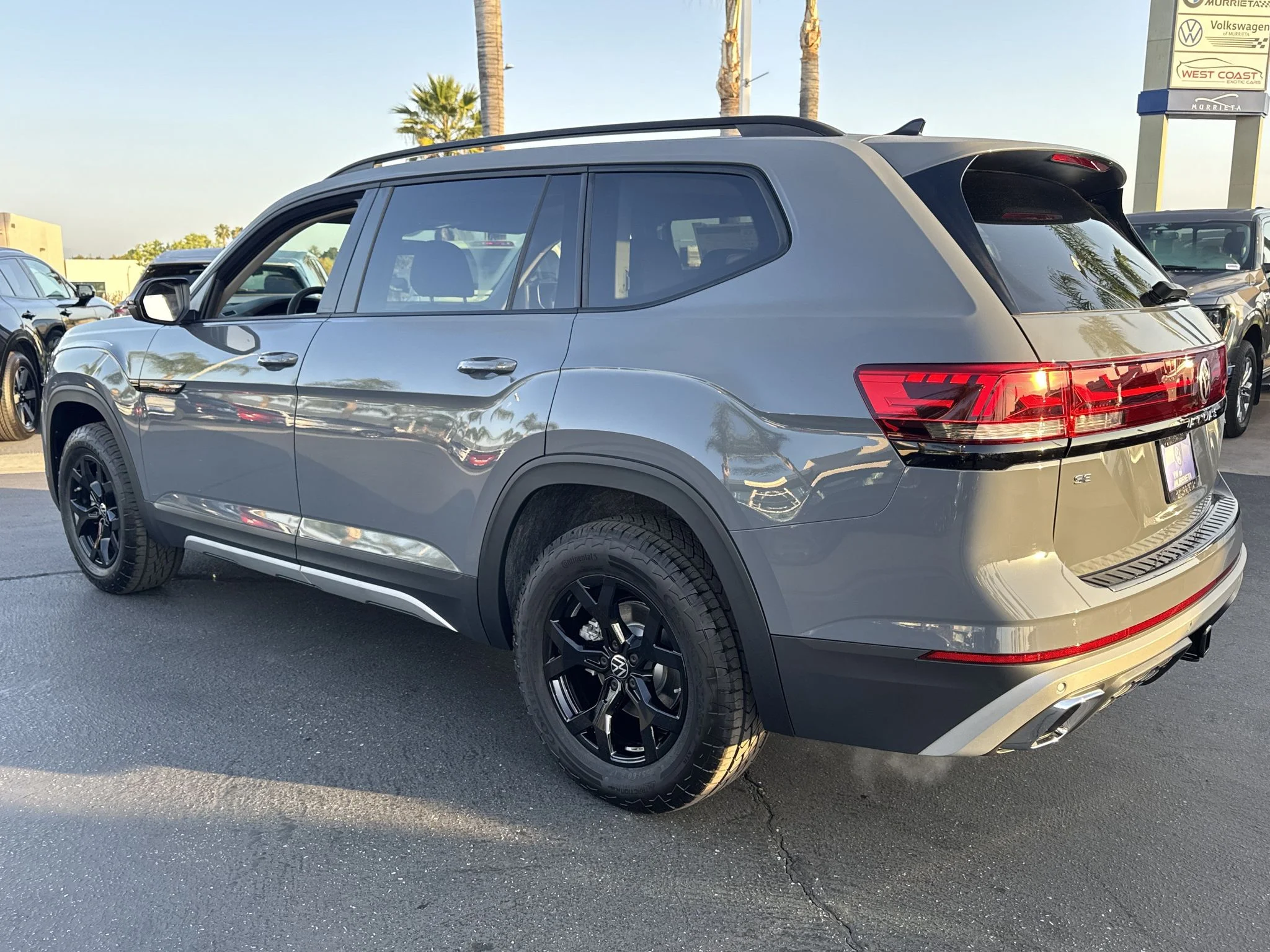 New 2026 Pure Gray Volkswagen 2.0T Peak Edition image 8