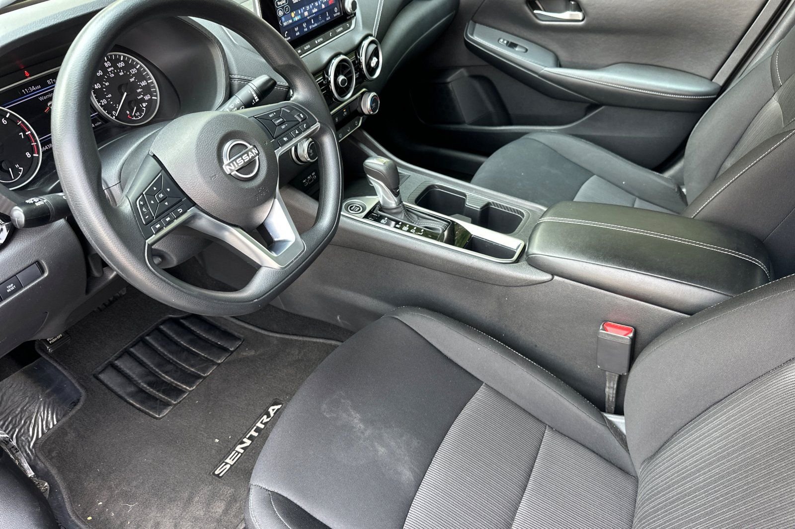 2025 Nissan Sentra SV - Photo 10
