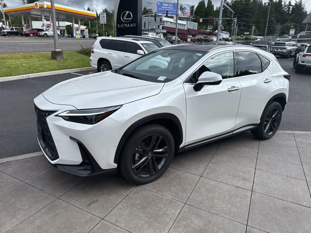 2025 Lexus NX 450h+ 450+ Luxury AWD's photo