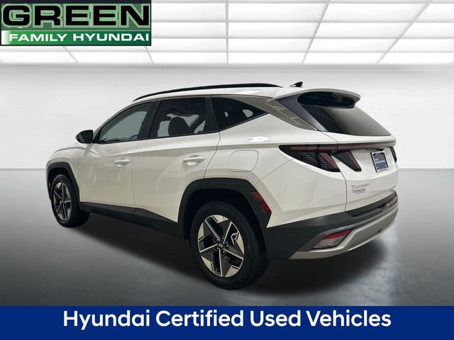 Certified Used 2025 White Hyundai SEL Convenience image 4