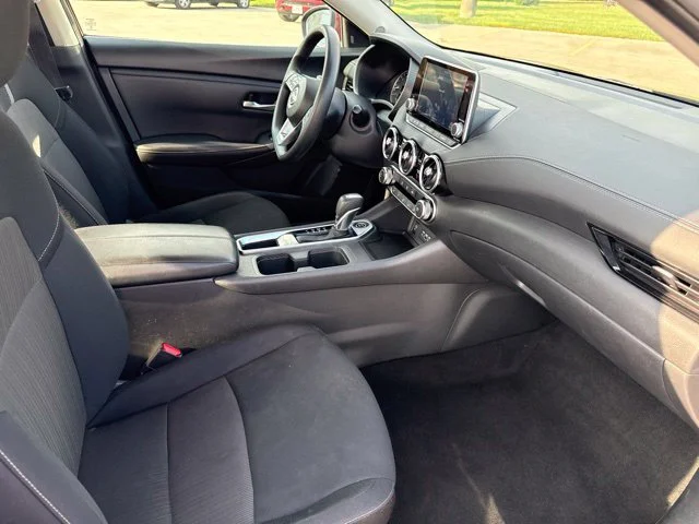 Used 2024  Nissan SV image 11