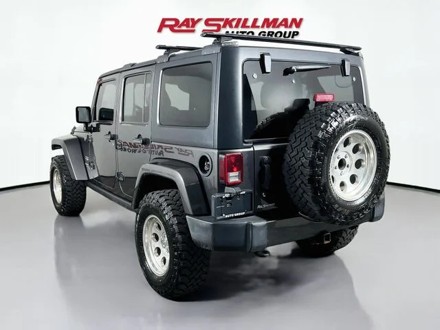 Used 2017 Gray Jeep Unlimited Sahara image 5
