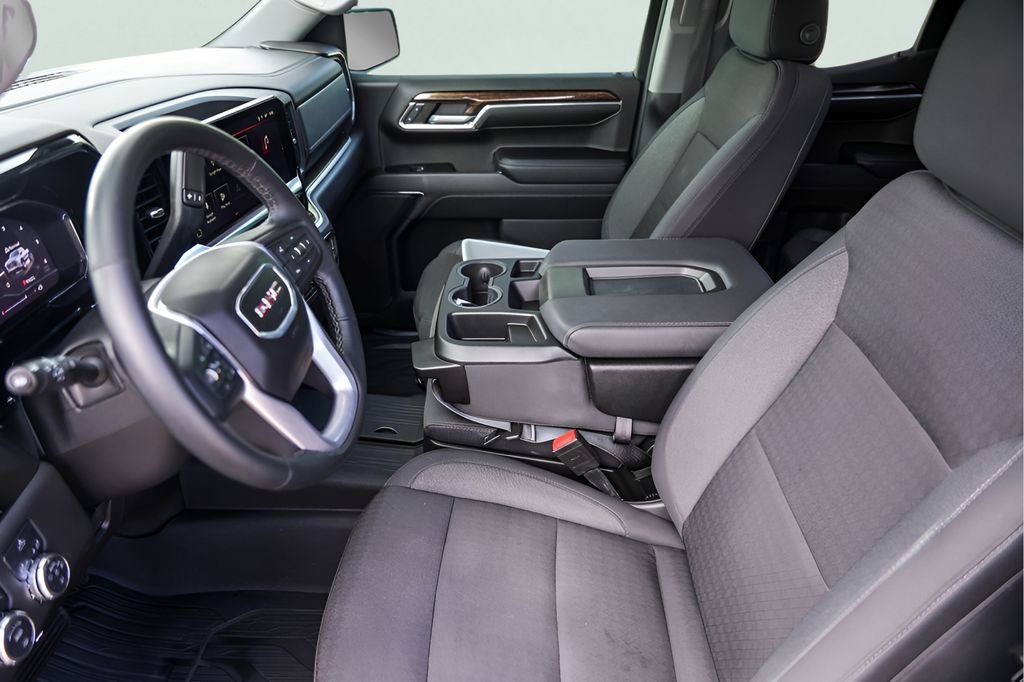 Used 2024 Sterling Metallic GMC Elevation image 12