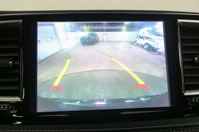 Used 2023 Black Chrysler Touring L image 28