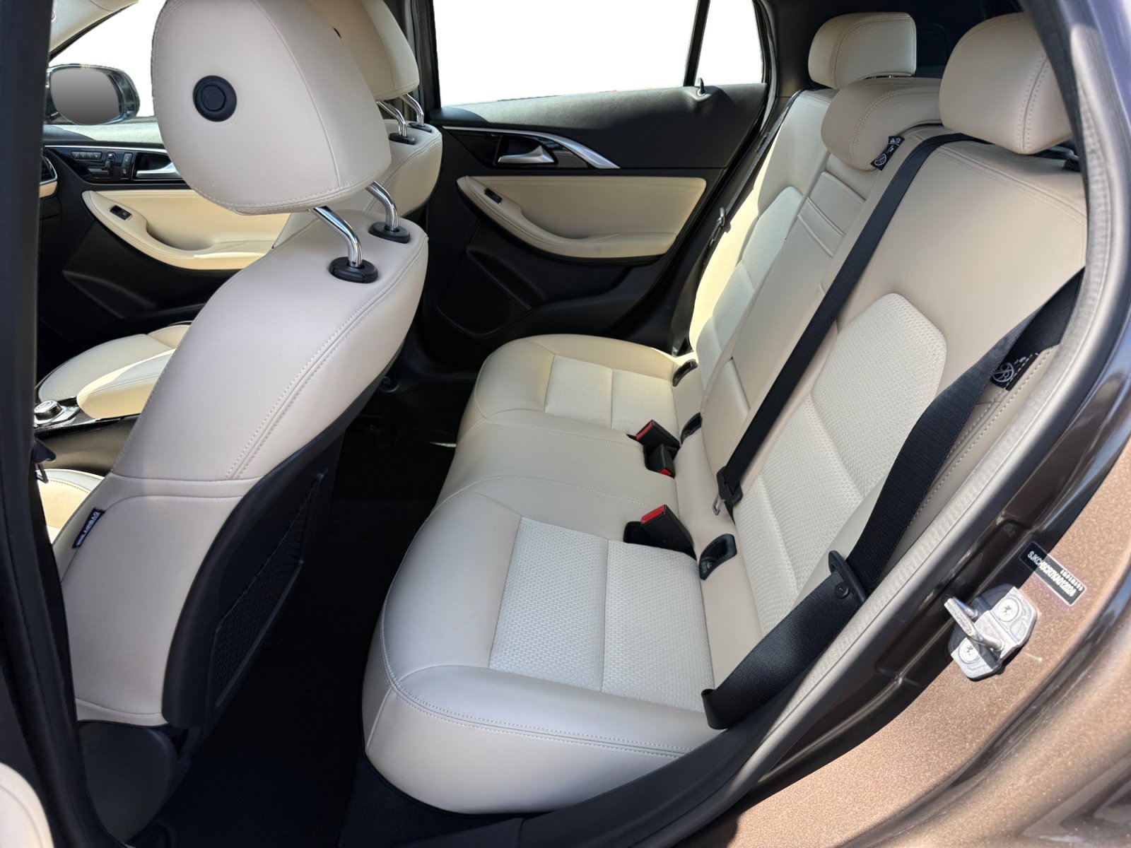 Used 2019 Chestnut INFINITI LUXE image 16