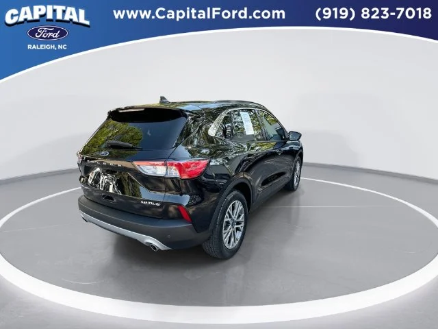 Used 2022 Black Ford SEL image 8