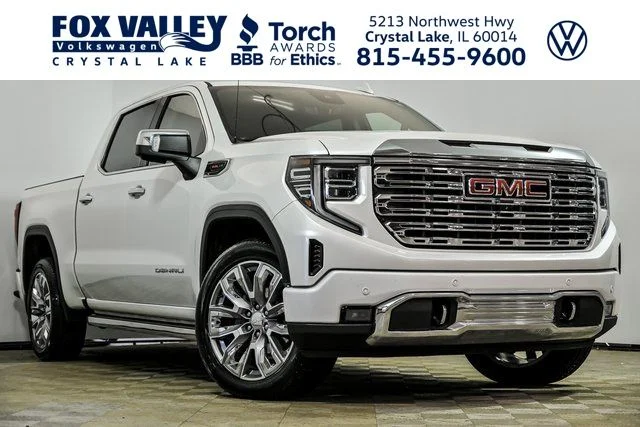 2023 GMC Sierra 4WD Crew Cab Short Box Denali's photo