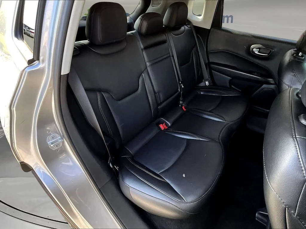 Certified Used 2019 Silver Jeep Limited image 27