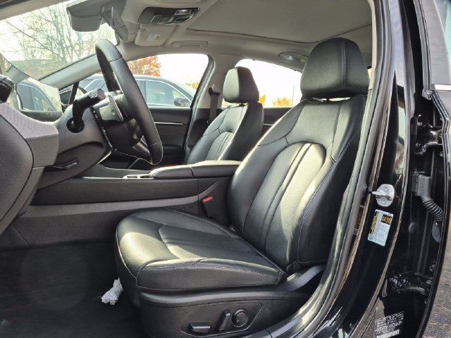 Used 2024 Black Hyundai Limited image 11