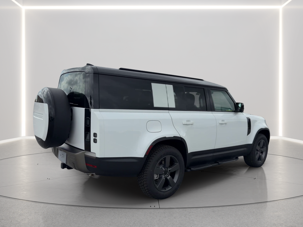 New 2026 Fuji White Land Rover S image 5