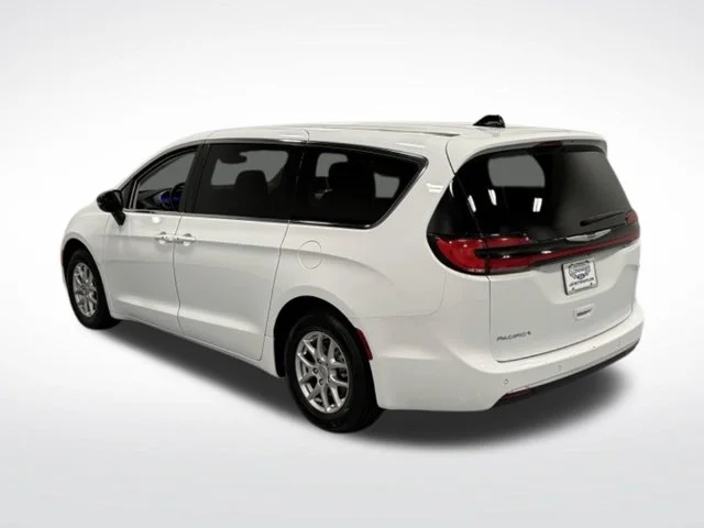 Used 2024 White Chrysler Touring L image 6