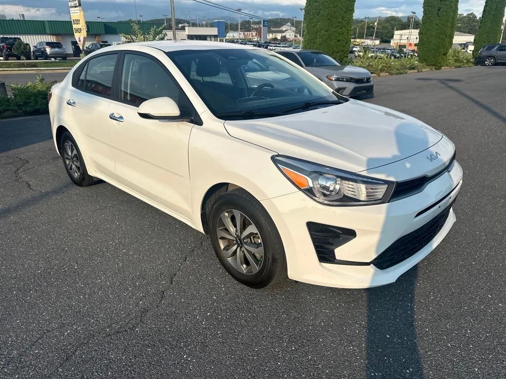 Used 2023 Clear White Kia S image 3