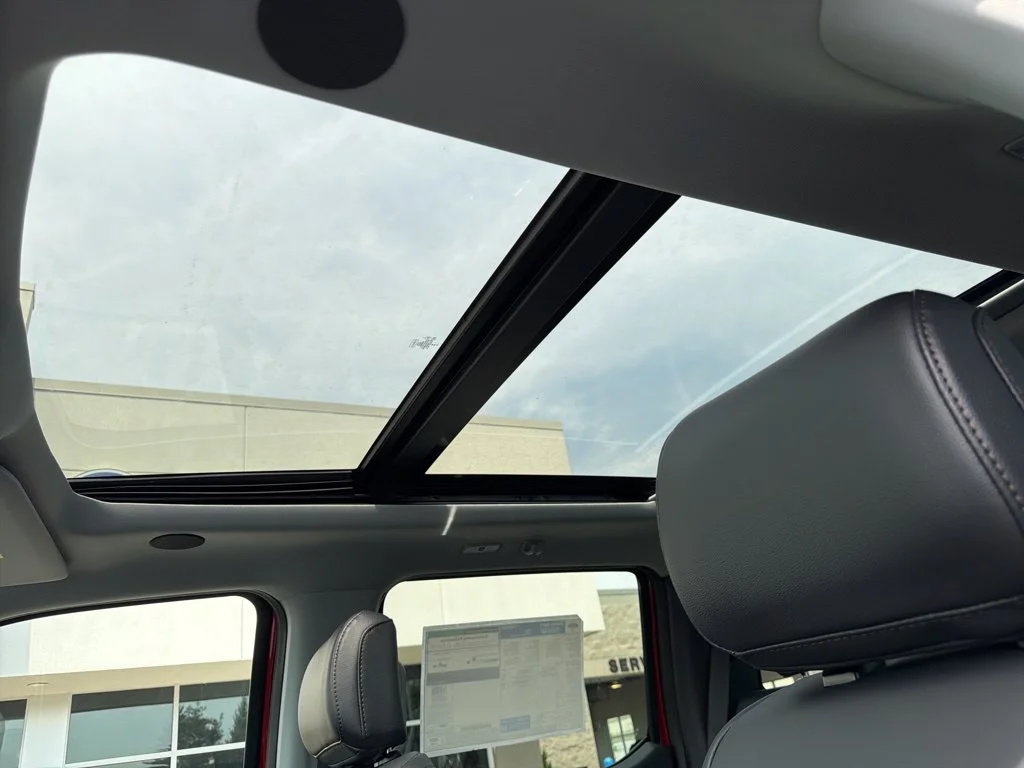 New 2026 Ruby Red Metallic Tinted Clearcoat Ford F-350® Lariat® image 18