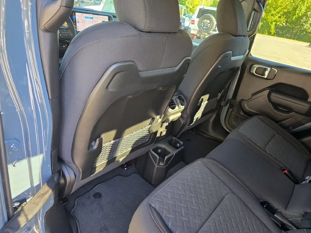 New 2026 Gray Jeep Mojave image 22