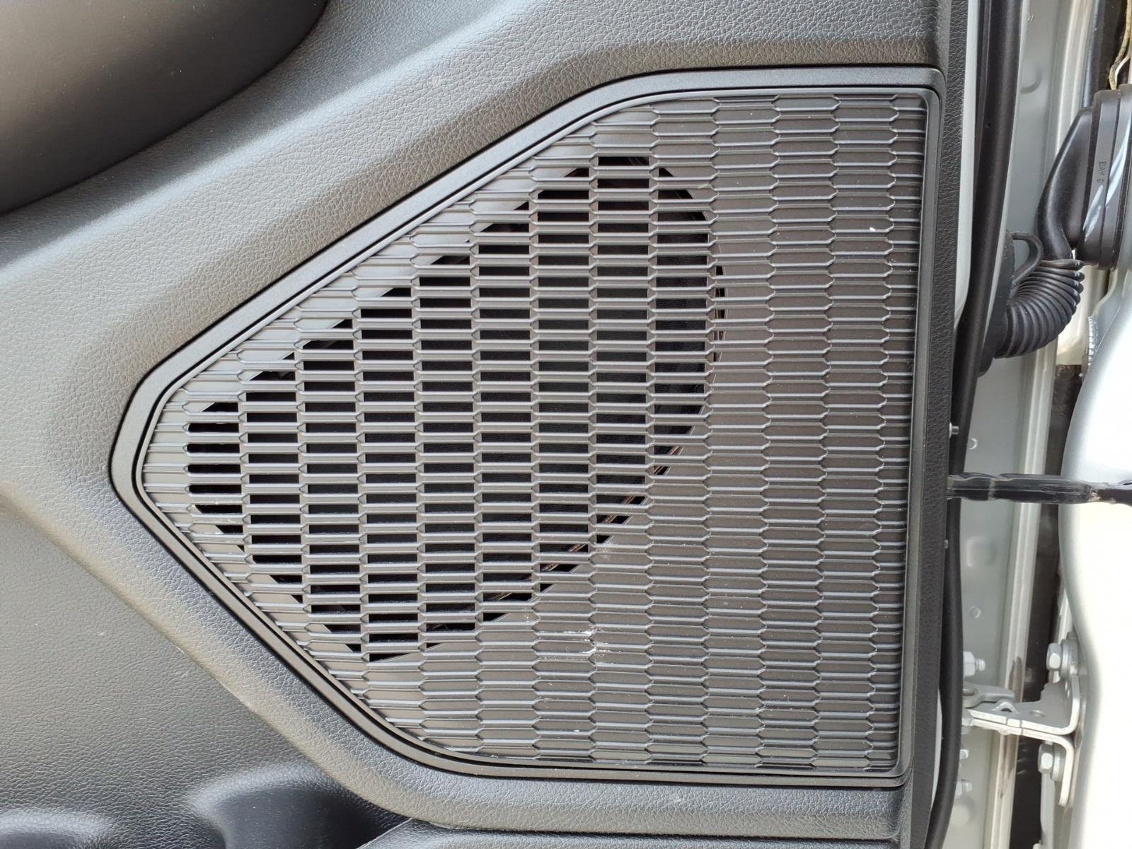 Used 2023 Silver Zynith Jeep Altitude image 7
