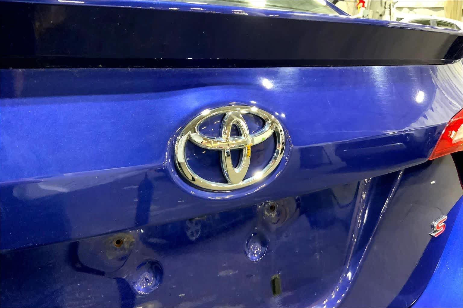 Used 2016 Blue Crush Metallic Toyota S image 10