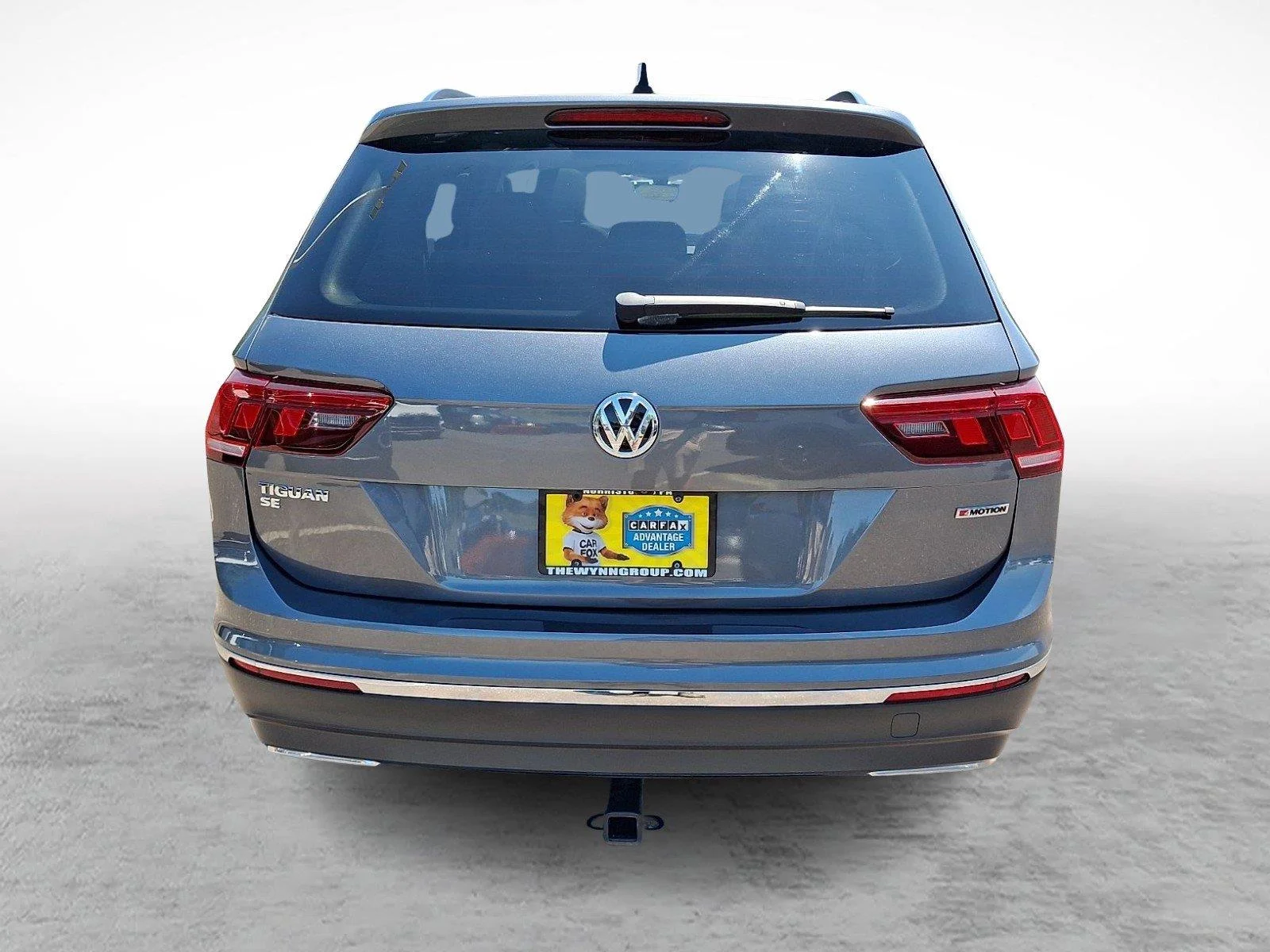 Used 2020 Platinum Gray Metallic Volkswagen SE image 5