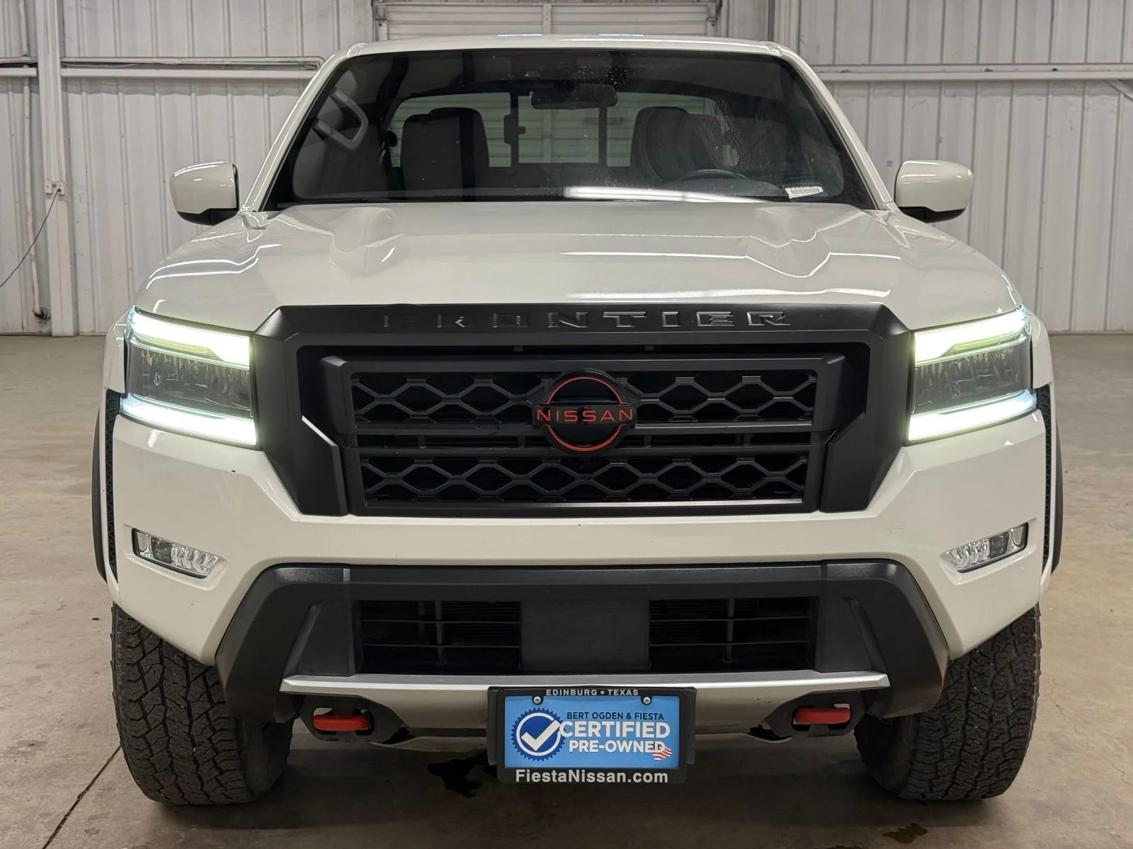Used 2023 White Nissan PRO-4X image 3