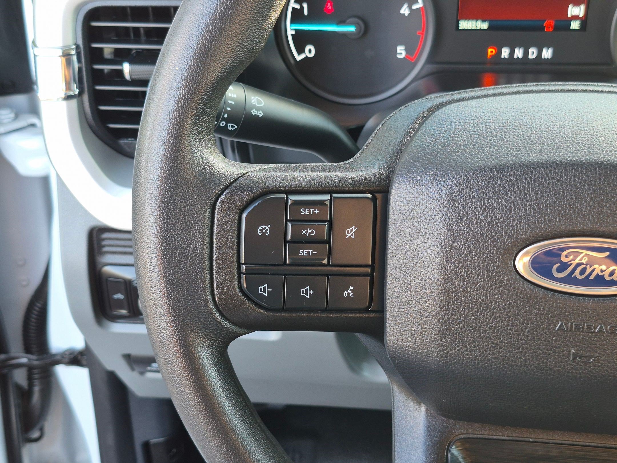 Used 2026 Oxford White Ford XL image 17