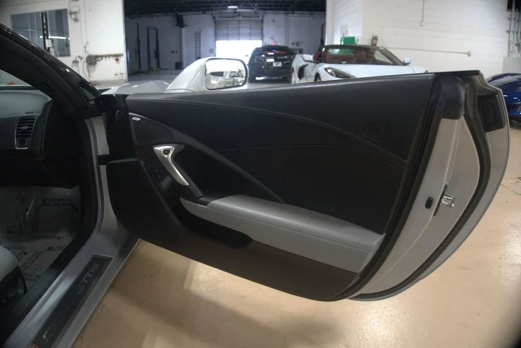 Used 2014 Blade Silver Metallic Chevrolet Stingray image 45