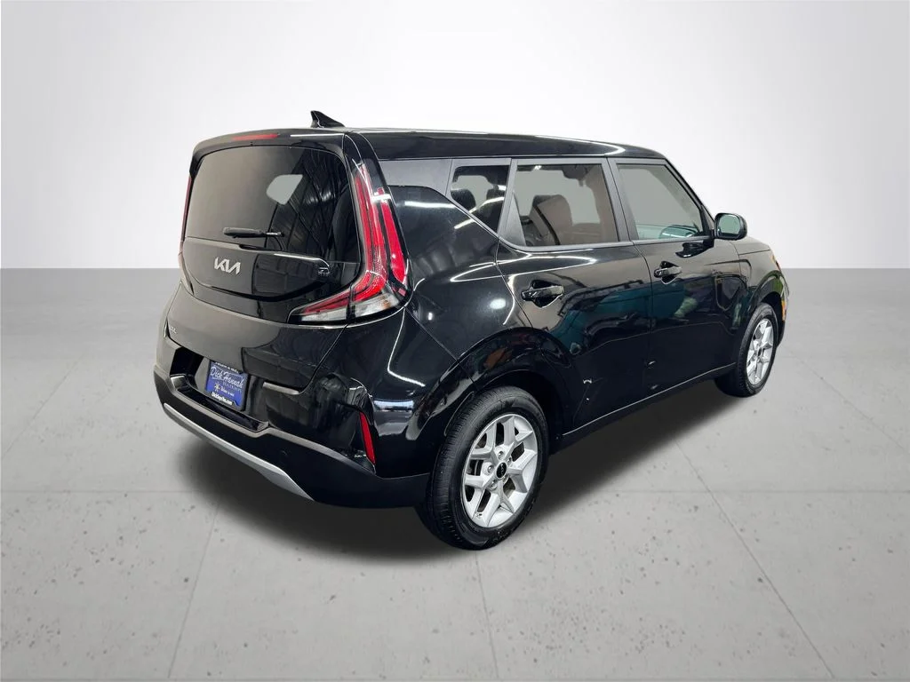 Used 2025 Black Kia LX image 8