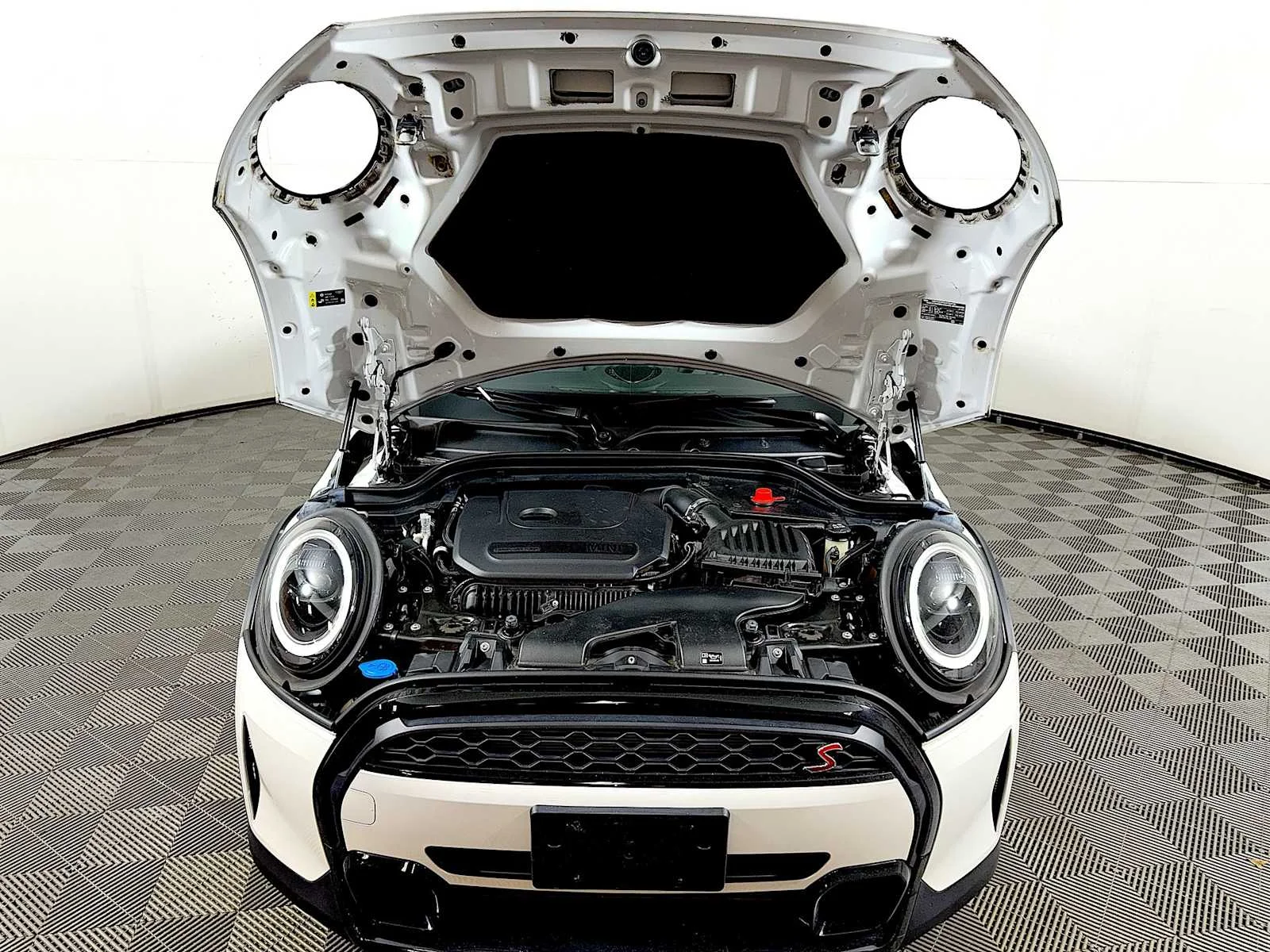 Used 2023 Nanuq White Metallic MINI Cooper S image 30