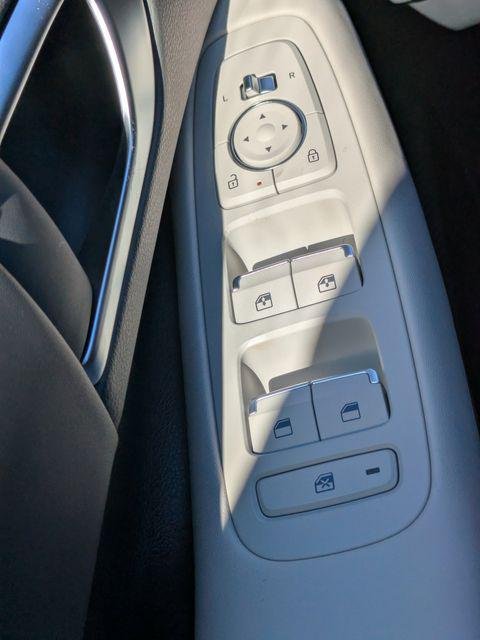New 2026 White Hyundai SEL Sport image 23