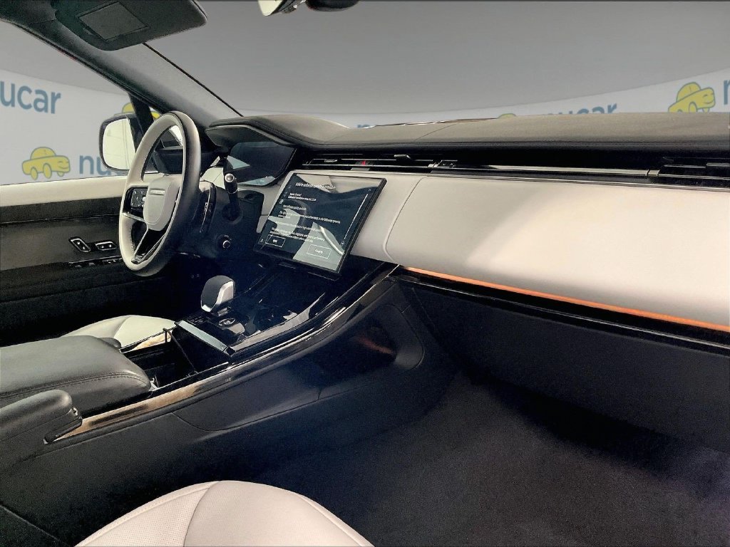 Used 2025 Gray Land Rover Dynamic SE image 12