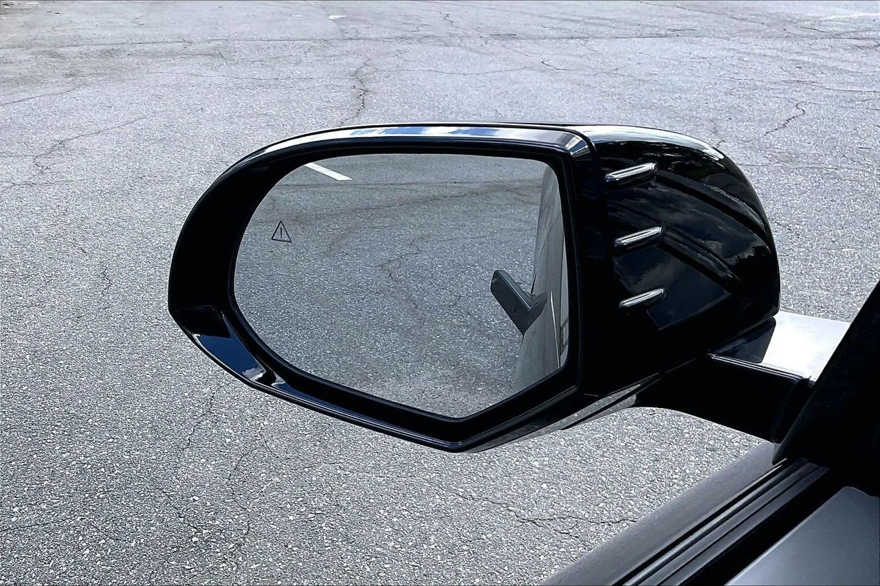 Used 2024 Black Hyundai Limited image 29